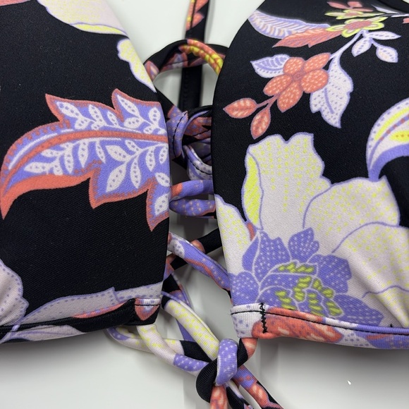 HULA HONEY Women's Black Stretch Lace-Up Tie Luna Triangle Swimsuit Top M NWT - Picture 6 of 6